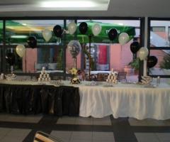 Allestimento tavolo per il ricevimento di matrimonio