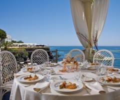 Terrazza esterna per il ricevimento di matrimonio