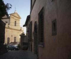 Facciata del Palazzo del Governatore a Bracciano