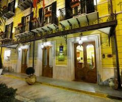 Il Best Western Ai Cavalieri Hotel visto da fuori