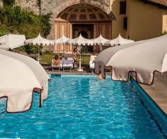 Piscina della location di matrimonio