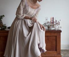 Miranda Di Sipio Atelier - "Fiori di Lillà"
Tessuti: Raso e Georgette in pura seta