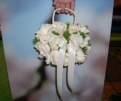 Borsetta di fiori per la sposa