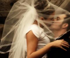 Foto romantica degli sposi