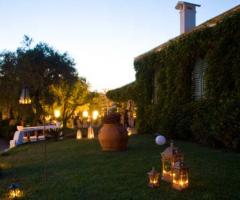 Allestimento con lanterne per il matrimonio