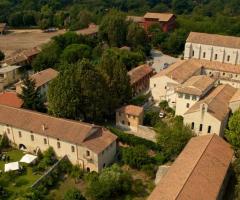 il borgo di Fossanova