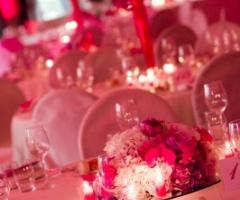 Ricevimento di matrimonio sui toni del rosa