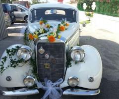 Antony Live - Mercedes 170DS addobbata per le nozze