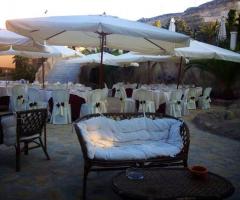 Mise en place e sedute in vimini