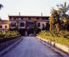 Accogliente ingresso dell'Antica Masseria Fontana Murata