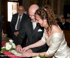 Scambio anelli sposi