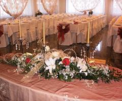 Fiori per il tavolo del buffet