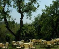 Tavoli per l'aperitivo di matrimonio