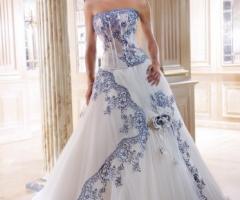 Atelier Sogno di Primavera - Abito da sposa con dettagli in blu