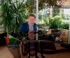 Duo Giancarlo Music - Giancarlo al piano