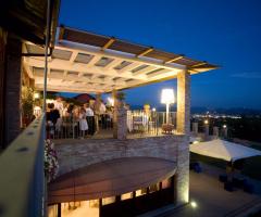 La Madernassa Resort - La terrazza in notturna