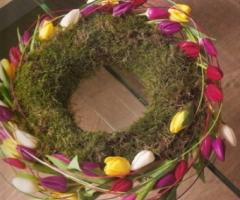 Gruppo Mio Blu - Ghirlanda di tulipani per il ricevimento di matrimonio