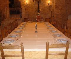 Agriturismo la Cisterna - tavola imbandita