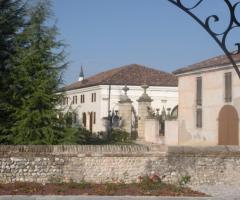 Esterno di Villa Dirce