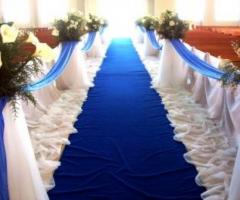 Decorazione floreale per la cerimonia in chiesa 