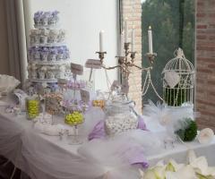 Il tavolo dei confetti