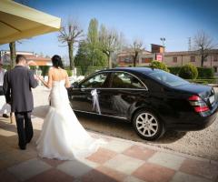 Servizio auto di lusso gratuito