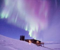 Aurora durante la luna di miele