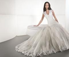 Katia Atelier - Abito da sposa giromanica con ampia gonna