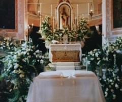 Cuscini e fiori per la chiesa - Fiori Fabio Ientile
