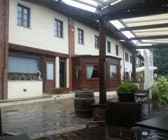 Vista dell'agriturismo dal terrazzo