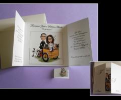 partecipazione nozze con disegno sposi e loro animali su carretto