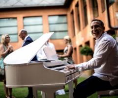 Aveo Toni Organista liturgico - La musica per la festa di nozze