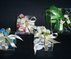 Scatoline in plexiglass esempio di confezionamento.