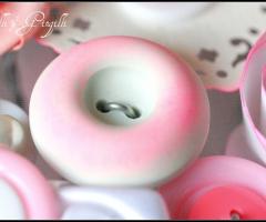 Dettaglio dei bottoni del bouquet non floreale