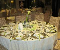 Mise en place verde per il matrimonio