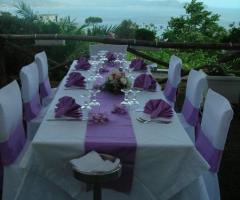 Tavolo con vista sul Golfo di Napoli