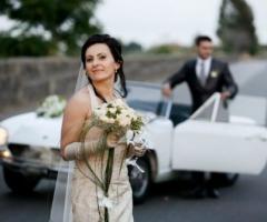 Giovanni Federico - Lo sposo attende la sposa in macchina
