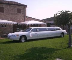 Limousine - Old Car Emotion