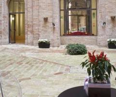 Corte interna di Hotel Il Giglio - Hotel Il Giglio