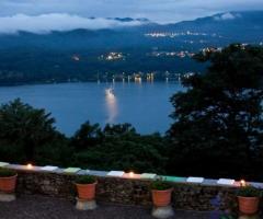 Vista sul lago dalla location di matrimonio