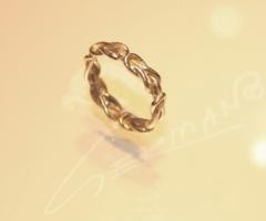 Fede in oro bianco per la sposa