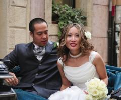 Foto degli sposi in carrozza