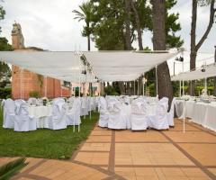 Casa Resta - Matrimonio total white sotto il gazebo