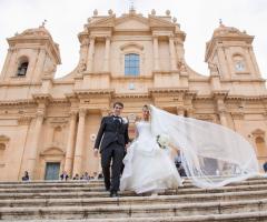 sui gradini della Cattedrale