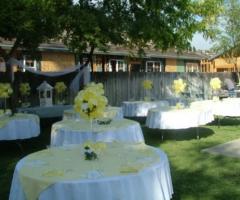 Centrotavola ad alberelli per il ricevimento di nozze