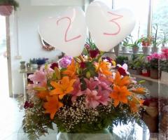 Indino Fiori - Ciotola con lilium rose e gisofila