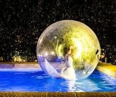 SPETTACOLI
Disponiamo di numerosi spettacoli per matrimonio.
Water Ball, Fachiro, Spettacolo con il fuoco, Butterfly Show, Danzatrici...