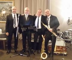Lello Scazzariello and Swingers & Dixie Band - Musica dal ristorante