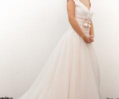 Abito con gonna in tulle