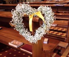 Fiorideapontirolo - Addobbo floreale in chiesa